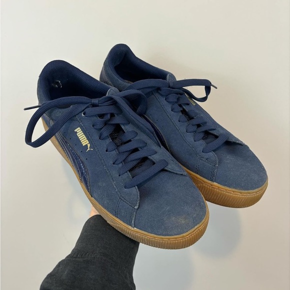 Puma Vikky navy blue platform suede sneaker - Picture 2 of 3